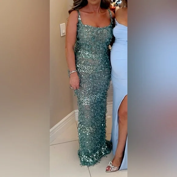 Valdrin Sahiti Custom Evening Gown - Picture 3 of 3